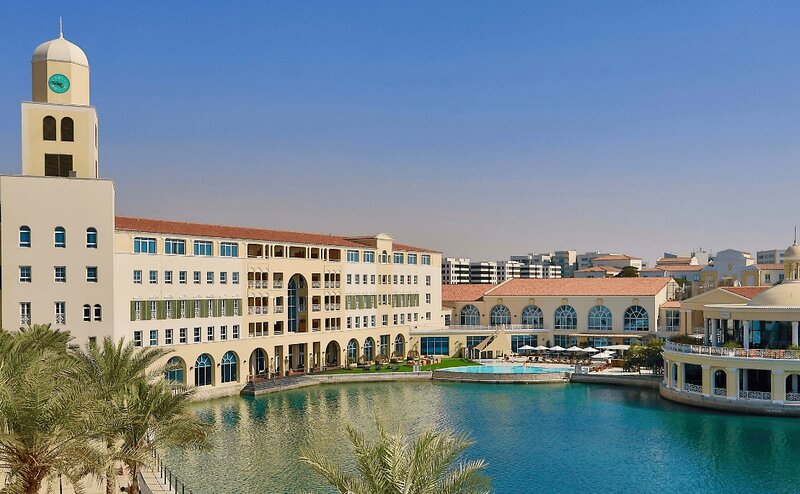 Millennium Lakeview Hotel, Dubai
